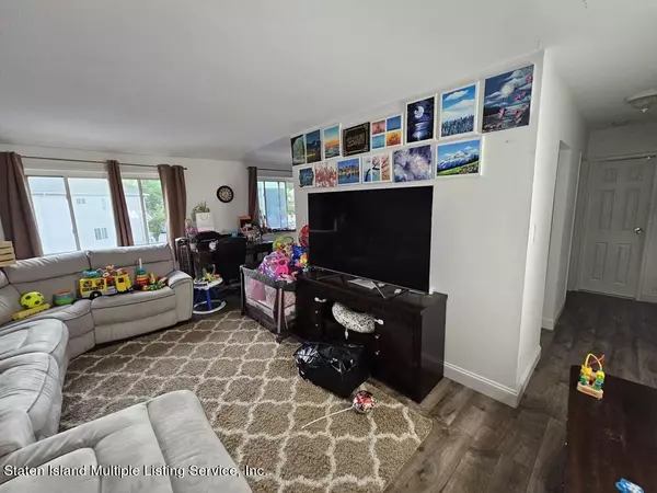 1306 Rockland AVE #2-C, Staten Island, NY 10314