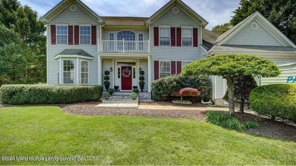 3 Sandpiper CT, Jackson, NJ 08527