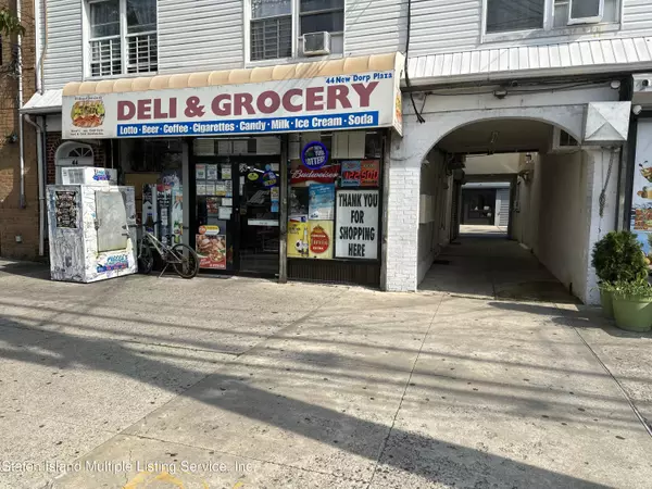 Staten Island, NY 10306,44-48 New Dorp Plaza