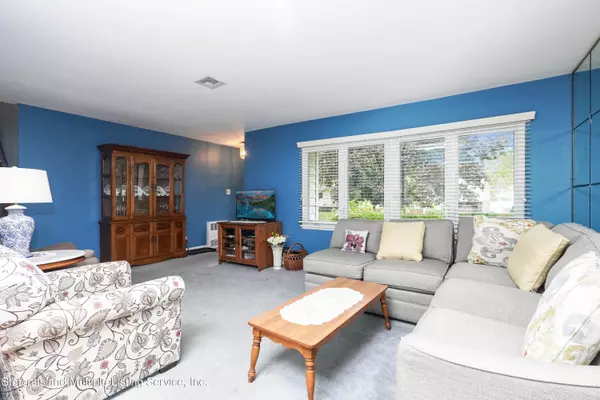 Staten Island, NY 10306,222 Chesterton AVE