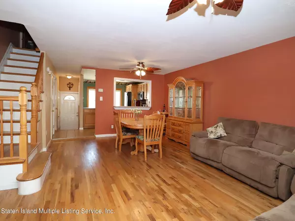 56 Renee PL Staten Island, NY 10314