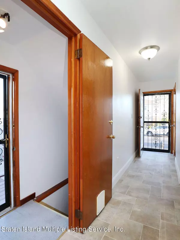 Staten Island, NY 10306,131 O'Gorman AVE