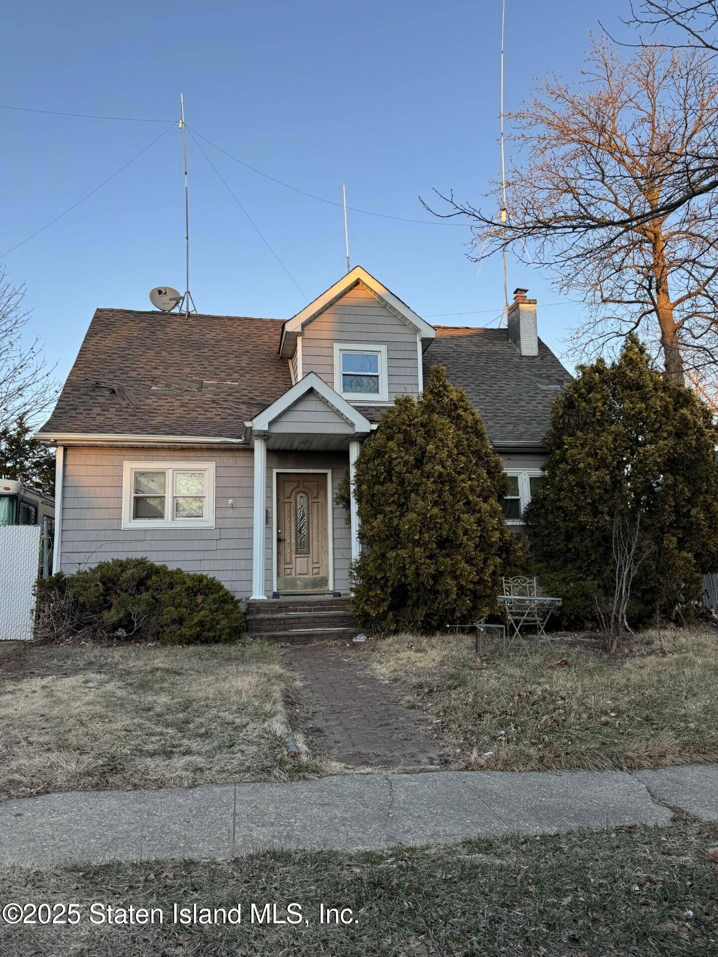 87 Hales AVE, Staten Island, NY 10312