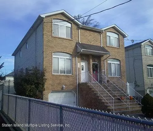 Staten Island, NY 10309,125 Station AVE