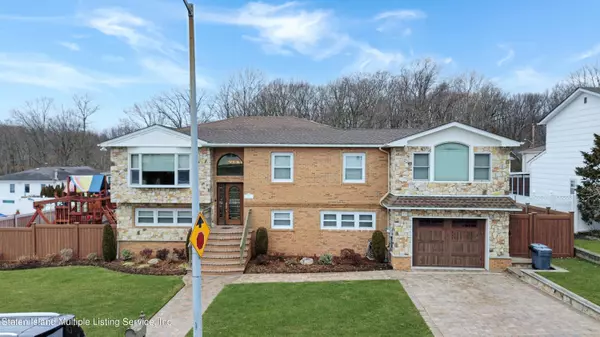 147 Weaver ST, Staten Island, NY 10312