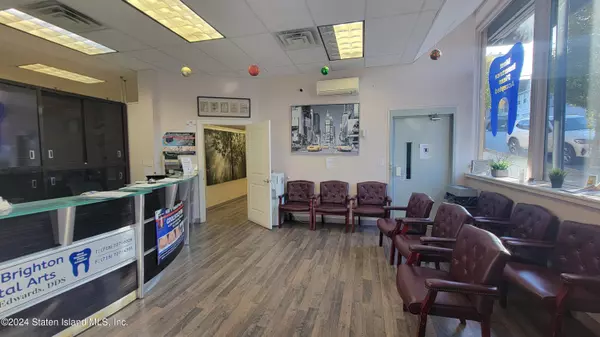 Staten Island, NY 10310,796 Castleton AVE