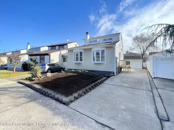 55 Mc Arthur AVE, Staten Island, NY 10312