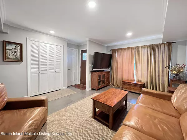 Staten Island, NY 10306,908 Patterson AVE