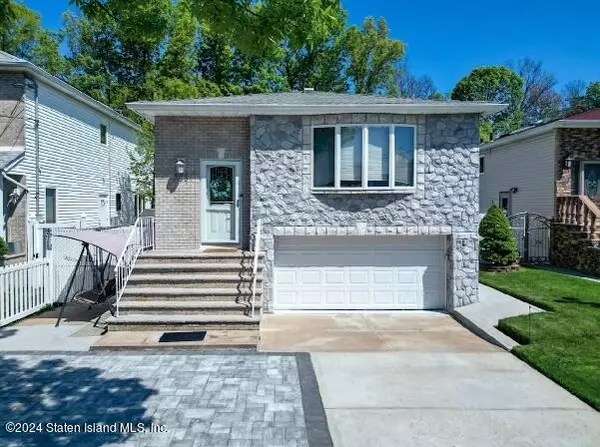 385 Mosely AVE, Staten Island, NY 10312