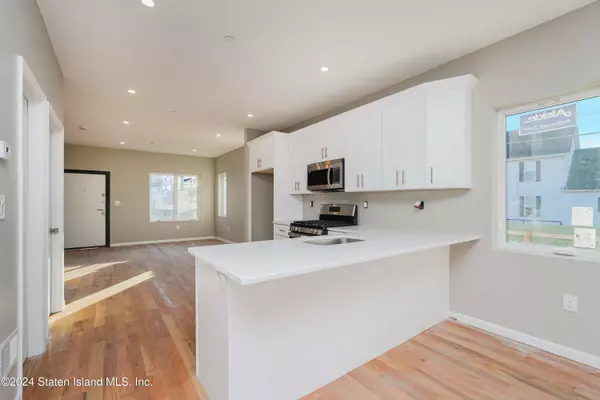 Staten Island, NY 10303,140 Union AVE