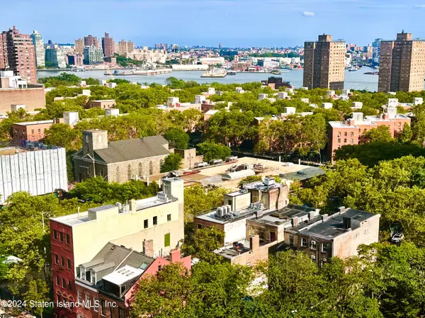 264 E Broadway #C1605, New York, NY 10002