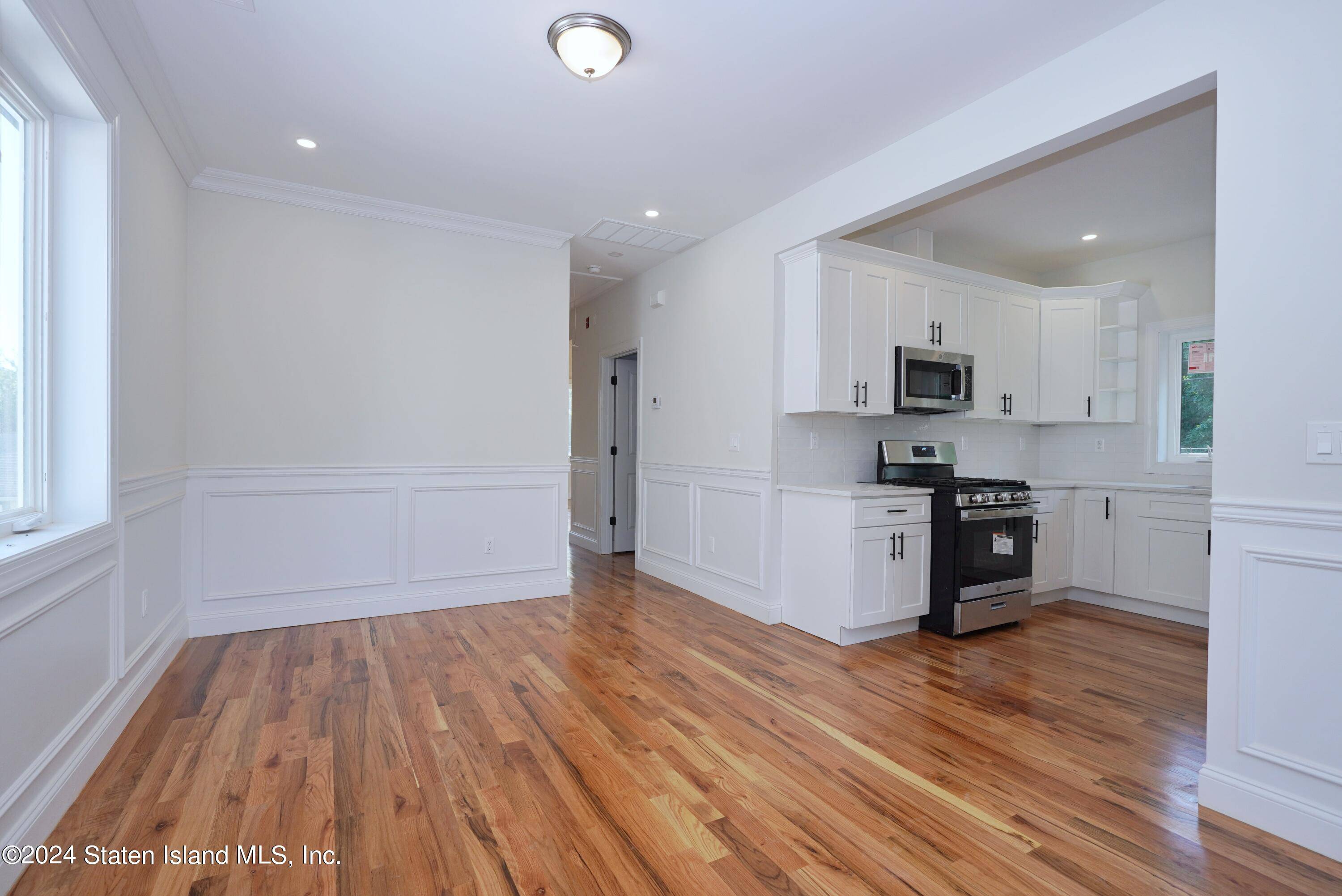 Staten Island, NY 10312,75 Pine TER