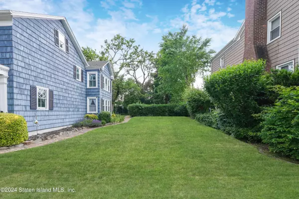 Staten Island, NY 10307,153 Bentley ST
