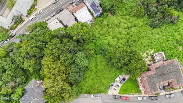 Staten Island, NY 10301,49 Tompkins CIR