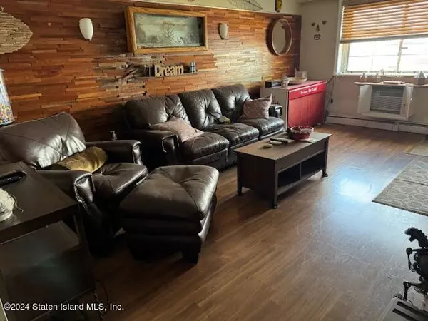 Staten Island, NY 10308,3745 Amboy RD #14a