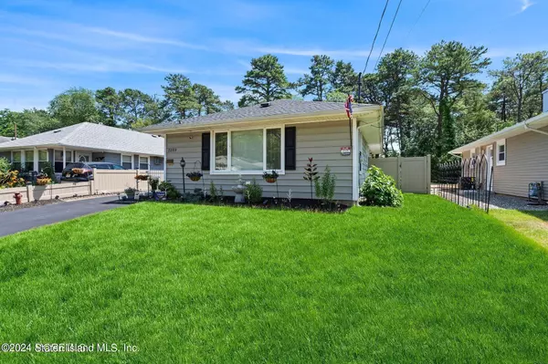 2289 Hovsons BLVD, Toms River, NJ 08753