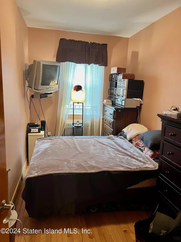 Brooklyn, NY 11204,1917 65th ST