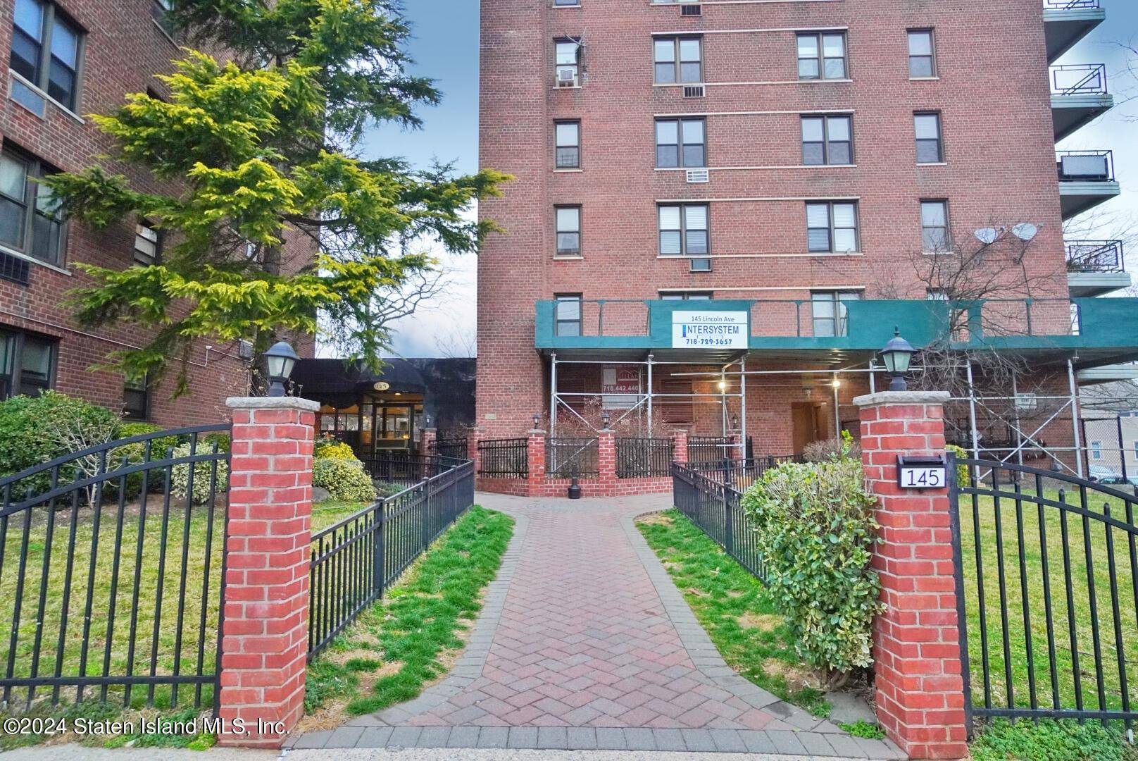 145 Lincoln AVE #1j, Staten Island, NY 10306