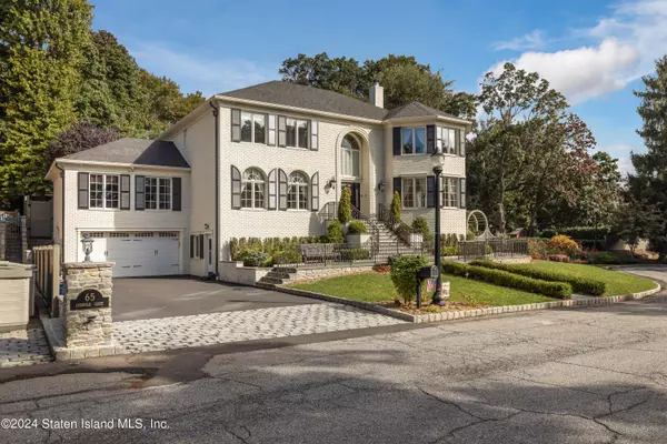 Staten Island, NY 10301,65 Griswold CT