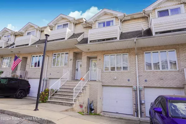 Staten Island, NY 10309,21 Navigator CT