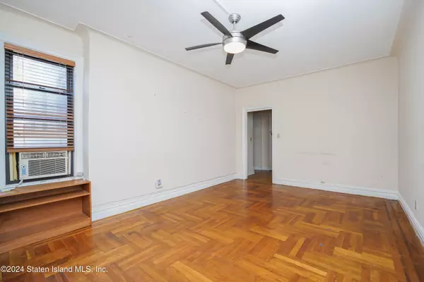 Brooklyn, NY 11209,7101 Colonial RD #L5i