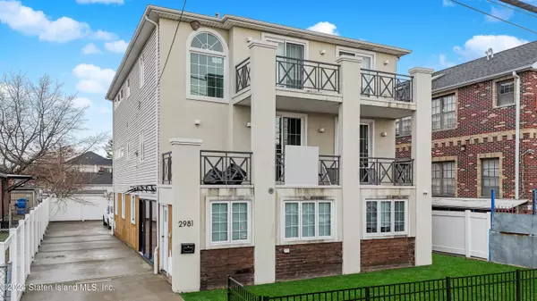 Staten Island, NY 10306,2981 Hylan BLVD