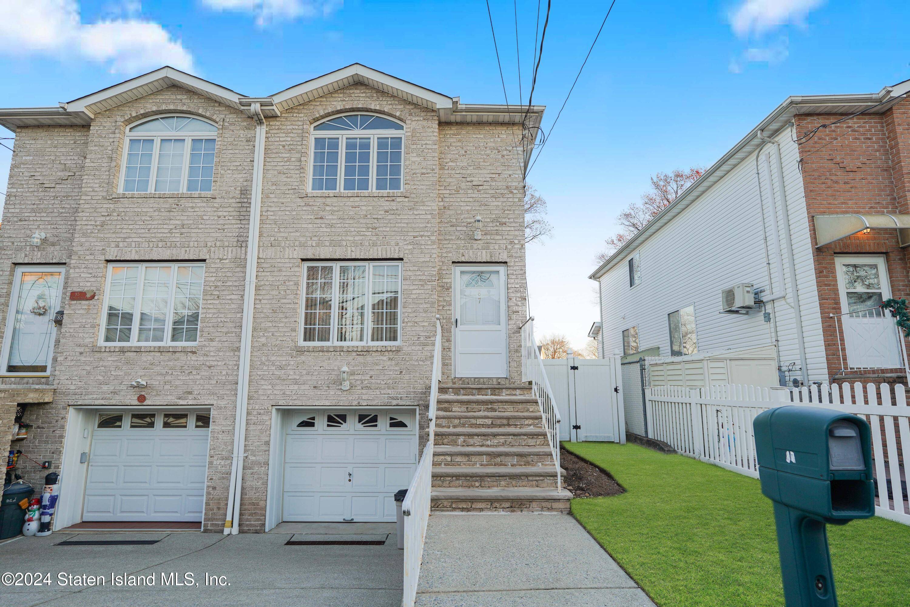 87 Burke AVE, Staten Island, NY 10314