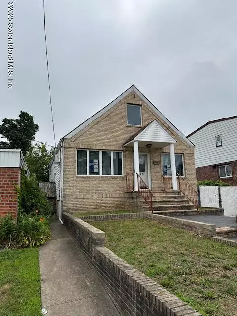 Queens, NY 11414,158 11 96th ST