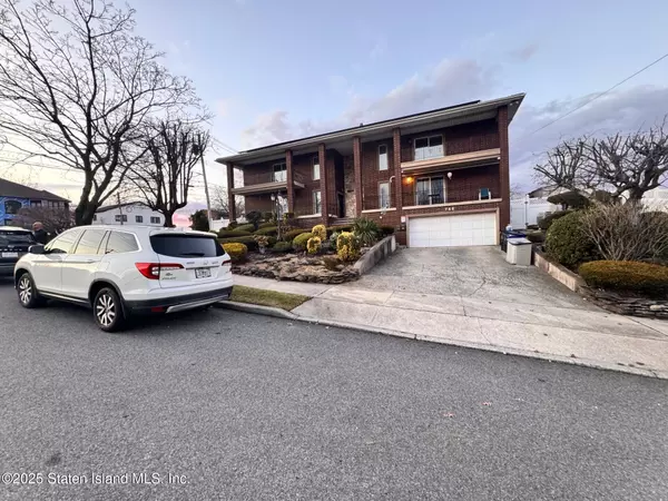 Staten Island, NY 10312,755 Sinclair AVE