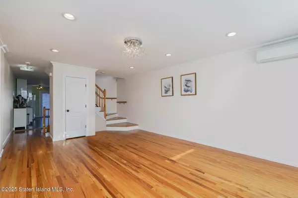 Staten Island, NY 10314,59 Beresford AVE