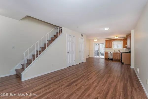 Staten Island, NY 10312,780 Barlow AVE