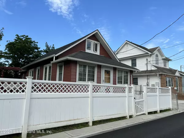 Staten Island, NY 10306,54 Waterside ST