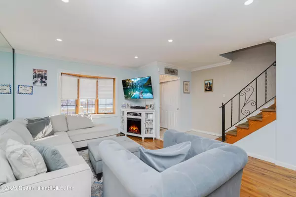 Staten Island, NY 10312,26 Woehrle AVE