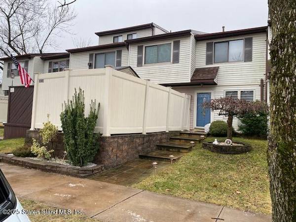 39 Bunnell CT, Staten Island, NY 10312