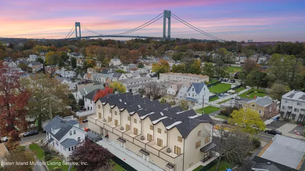 Staten Island, NY 10304,105 Fingerboard RD