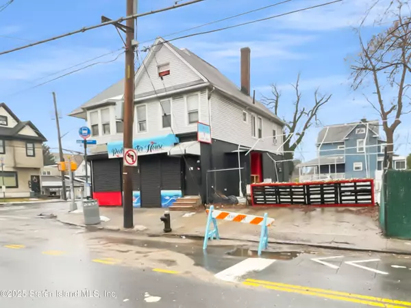 Staten Island, NY 10310,448-452 Clove RD