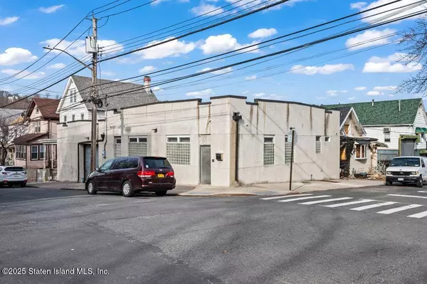 Staten Island, NY 10304,85 Tompkins ST