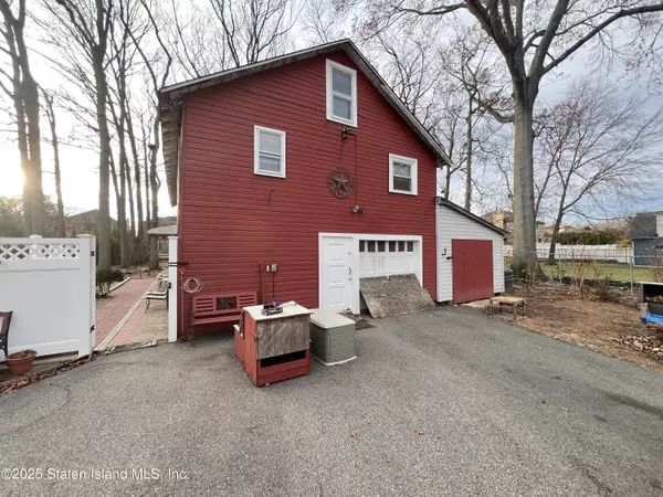 Staten Island, NY 10312,434 Huguenot AVE