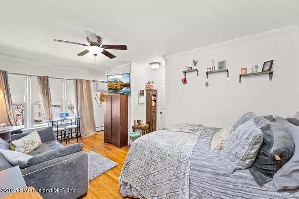 Staten Island, NY 10308,475 Armstrong AVE #1f