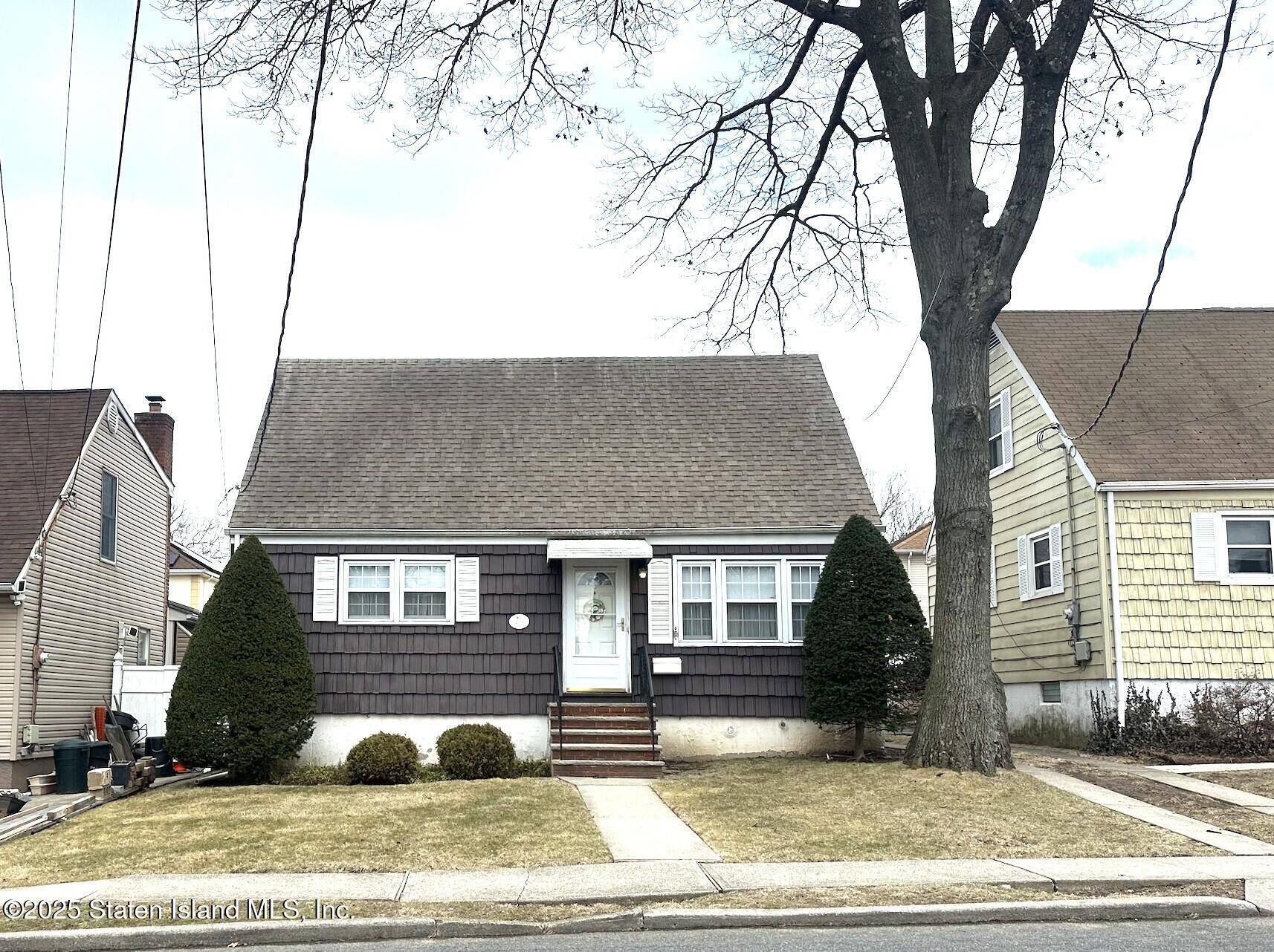273 Gansvoort BLVD, Staten Island, NY 10314
