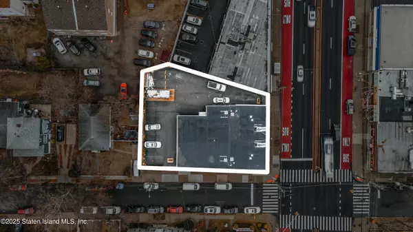 Staten Island, NY 10305,1475 Hylan BLVD