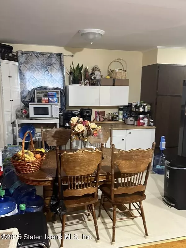 Staten Island, NY 10301,76 Highland AVE