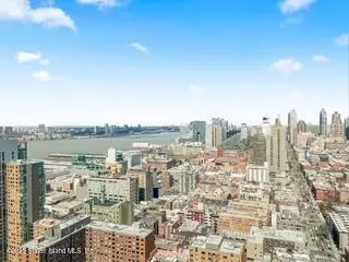 New York, NY 10036,500 W 43 ST #21e