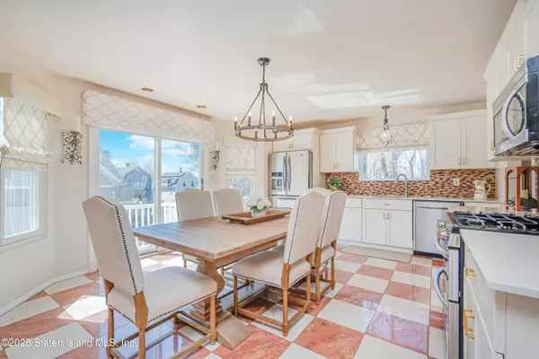 170 Brehaut AVE Staten Island, NY 10307