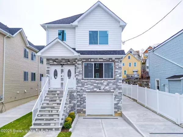 140 Beach ST, Staten Island, NY 10304