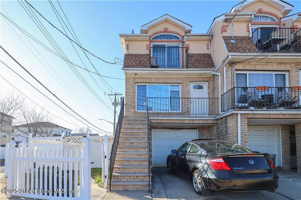 985 Father Capodanno BLVD, Staten Island, NY 10306