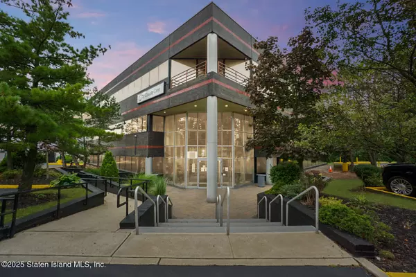 Staten Island, NY 10314,260 Christopher LN