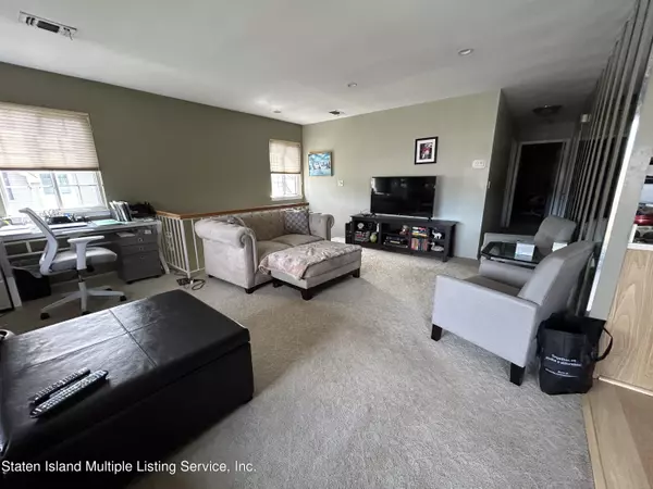 Staten Island, NY 10309,599 Correll AVE #150