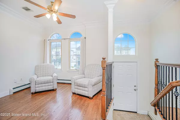 Staten Island, NY 10314,35 Monarch CT