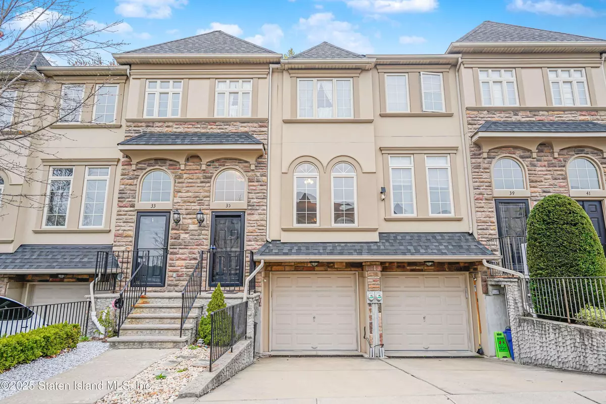 Staten Island, NY 10314,35 Monarch CT